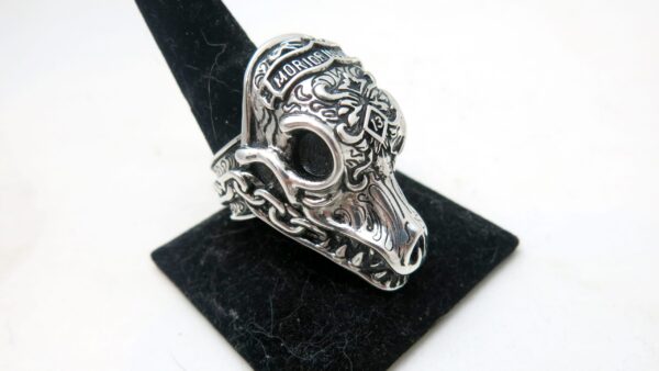 Morior Invictus Ring