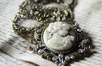 History Of Vintage Jewelry