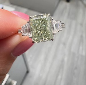 green diamond ring