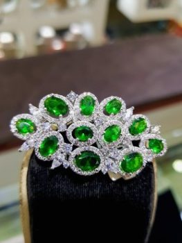 broach