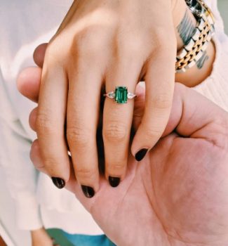 emerald engagement ring